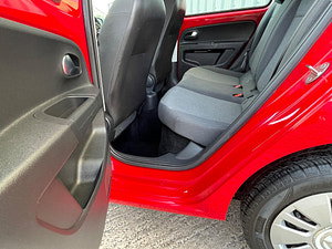 Volkswagen up! thumbnail