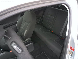 Peugeot 208 thumbnail