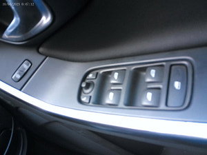 Volvo V60 thumbnail