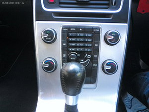Volvo V60 thumbnail