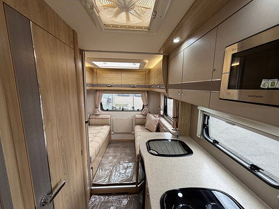 Elddis Majestic 196 photo