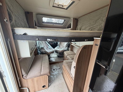 Swift Champagne 604 photo