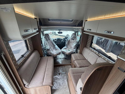 Swift Champagne 604 photo