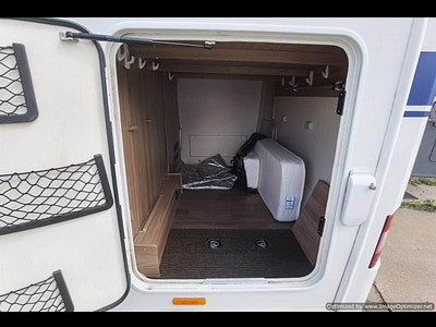 Swift Escape 684 photo
