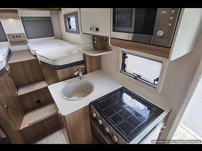 Swift Escape 684 photo