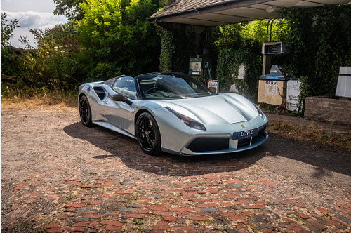 Ferrari 488