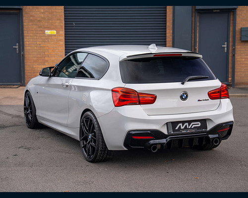 2017 BMW 1 Series in Alpine White, photo 2