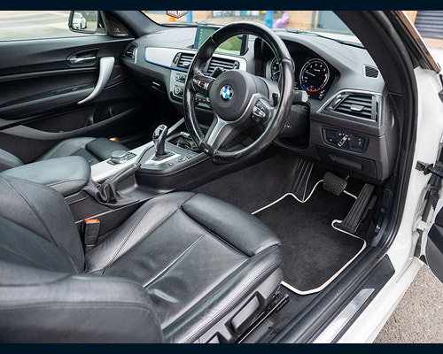 2017 BMW 2 Series in Alpine White, photo 3