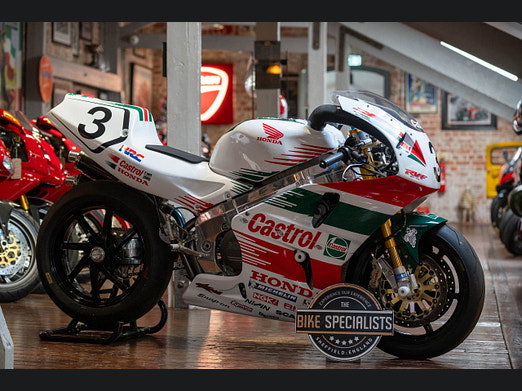 Used Honda RVF750 in Sheffield, South Yorkshire