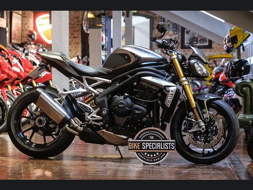 Used Triumph Speed Triple 1200 in Sheffield, South Yorkshire