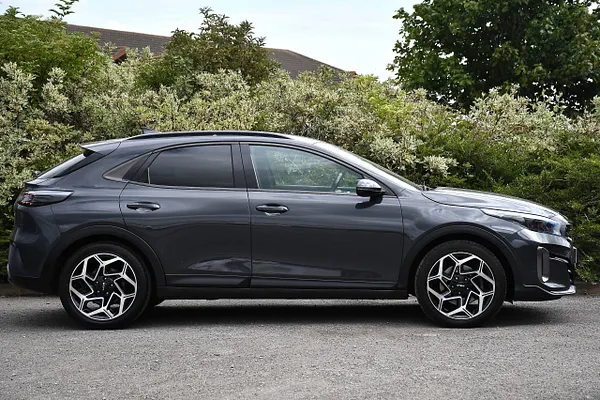 2023 Kia XCeed 1.5 T-GDi GT-Line SUV 5dr Petrol Manual Euro 6 (s/s) (158 bhp) — photo 2 of 31