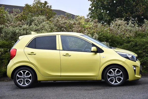 2020 Kia Picanto 1.0 Zest Hatchback 5dr Petrol Manual Euro 6 (s/s) (4Seat) (66 bhp) — photo 2 of 30