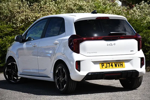 2024 Kia Picanto 1.2 GT-Line S Hatchback 5dr Petrol AMT Euro 6 (s/s) (77 bhp) — photo 3 of 31