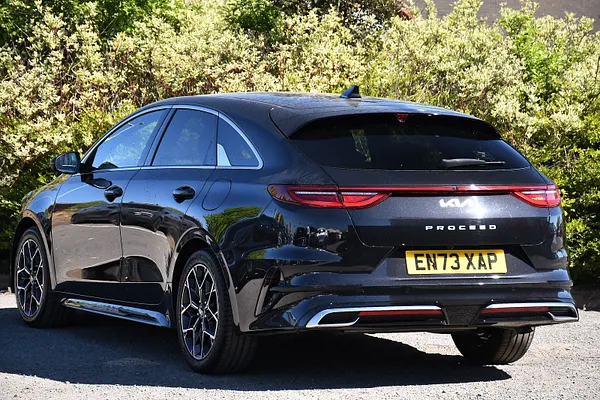 2024 Kia ProCeed 1.5 T-GDi GT-Line Shooting Brake 5dr Petrol Manual Euro 6 (s/s) (158 bhp) — photo 3 of 31