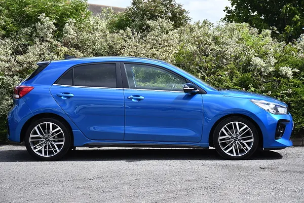 2022 Kia Rio 1.0 T-GDi MHEV GT-Line S Hatchback 5dr Petrol Hybrid Manual Euro 6 (s/s) (118 bhp) — photo 2 of 31