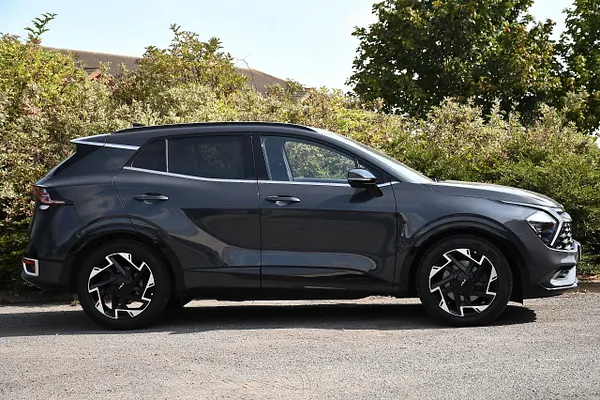 2023 Kia Sportage 1.6 T-GDi GT-Line SUV 5dr Petrol Manual Euro 6 (s/s) (148 bhp) — photo 2 of 31