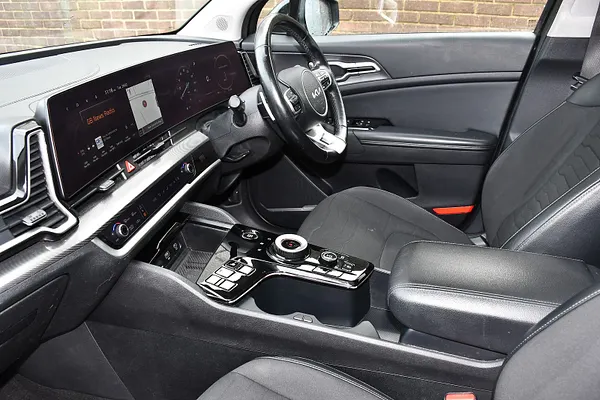 2022 Kia Sportage 1.6 T-GDi MHEV 4 SUV 5dr Petrol Hybrid DCT AWD Euro 6 (s/s) (148 bhp) — photo 5 of 32