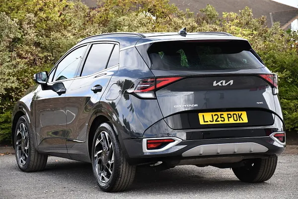 2025 Kia Sportage 1.6 T-GDi MHEV GT-Line SUV 5dr Petrol Hybrid DCT Euro 6 (s/s) (157 bhp) — photo 3 of 31