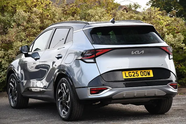 2025 Kia Sportage 1.6 T-GDi MHEV GT-Line S SUV 5dr Petrol Hybrid DCT Euro 6 (s/s) (157 bhp) — photo 3 of 31