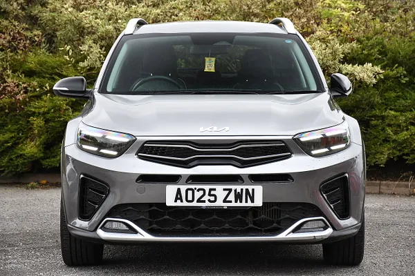 2025 Kia Stonic 1.0 T-GDi GT-Line SUV 5dr Petrol DCT Euro 6 (s/s) (98 bhp) — photo 5 of 31