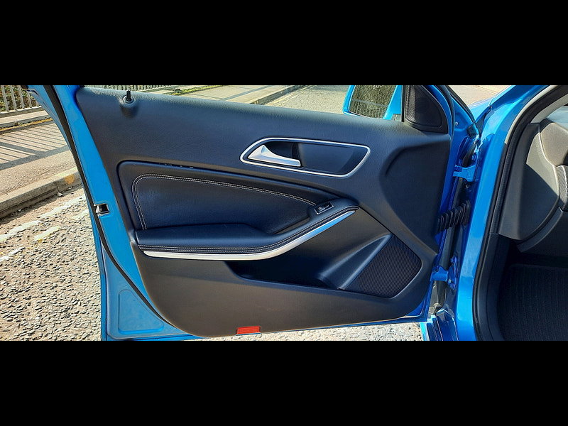Mercedes-Benz A-CLASS 1.6 A180 Sport (Executive) Hatchback 5dr Petrol 7G-DCT Euro 6 (s/s) (122 ps) 5dr Automatic 2026