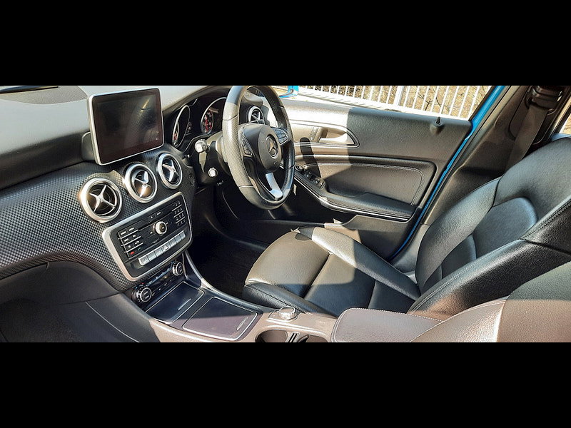 Mercedes-Benz A-CLASS 1.6 A180 Sport (Executive) Hatchback 5dr Petrol 7G-DCT Euro 6 (s/s) (122 ps) 5dr Automatic 2026