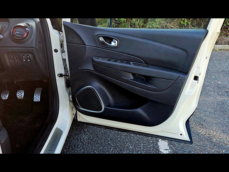 Renault Captur 1.3 TCe ENERGY S Edition SUV 5dr Petrol Manual Euro 6 (s/s) (130 ps) 5dr Manual 2026