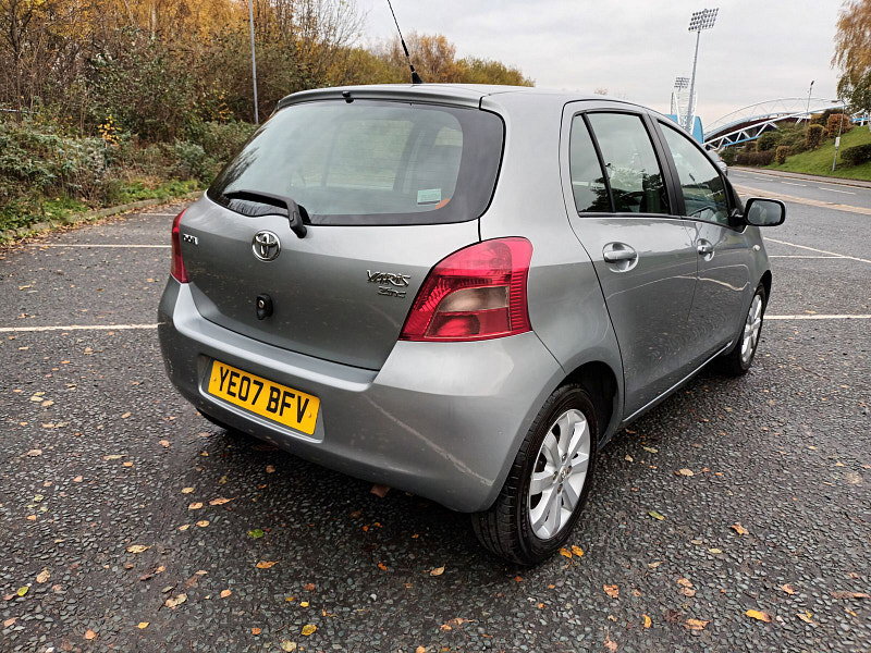 Toyota Yaris 1.3 VVT-i Zinc Hatchback 5dr Petrol Manual (141 g/km, 85 bhp) 5dr Manual 2026
