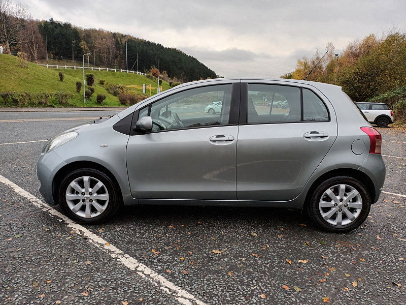 Toyota Yaris 1.3 VVT-i Zinc Hatchback 5dr Petrol Manual (141 g/km, 85 bhp) 5dr Manual 2026