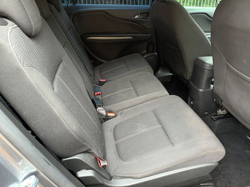 Vauxhall Zafira Tourer 1.4i Turbo SRi MPV 5dr Petrol Manual Euro 6 (140 ps) 5dr Manual 2026