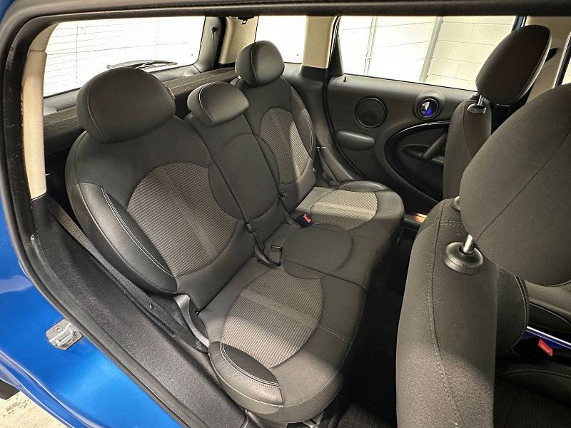 MINI Countryman 2.0L Cooper SD ALL4 Auto SUV 5dr Diesel Automatic Euro 5 (141 bhp)