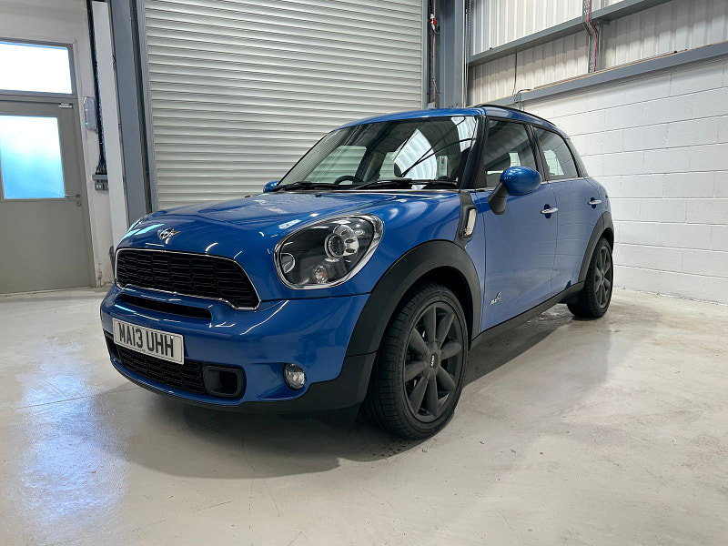 MINI Countryman 2.0L Cooper SD ALL4 Auto SUV 5dr Diesel Automatic Euro 5 (141 bhp)