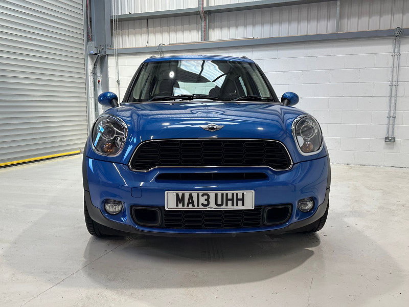 MINI Countryman 2.0L Cooper SD ALL4 Auto SUV 5dr Diesel Automatic Euro 5 (141 bhp)