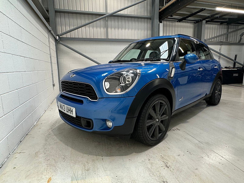 MINI Countryman 2.0L Cooper SD ALL4 Auto SUV 5dr Diesel Automatic Euro 5 (141 bhp)