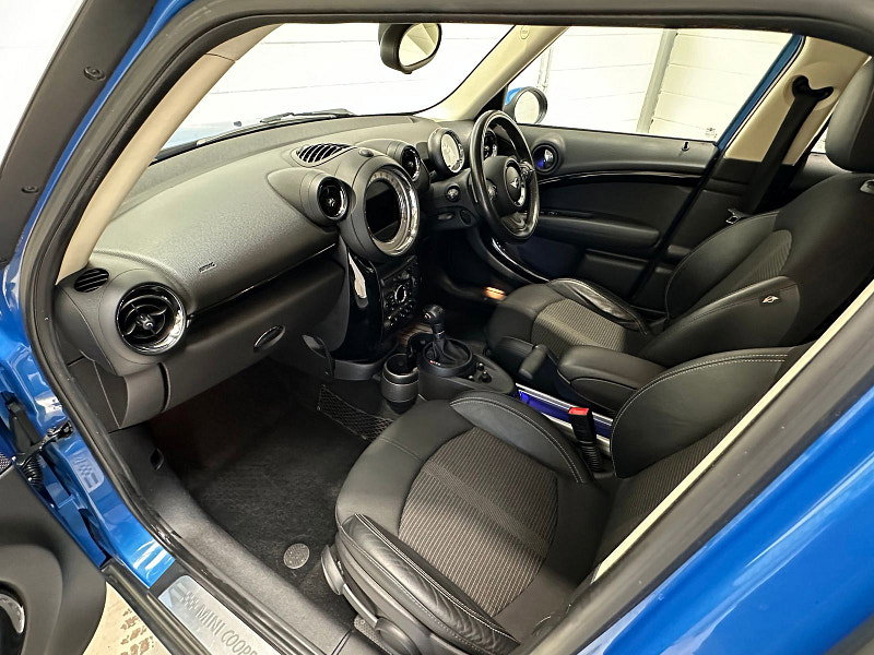 MINI Countryman 2.0L Cooper SD ALL4 Auto SUV 5dr Diesel Automatic Euro 5 (141 bhp)