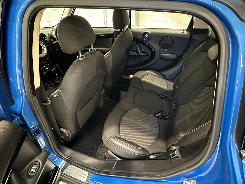 MINI Countryman 2.0L Cooper SD ALL4 Auto SUV 5dr Diesel Automatic Euro 5 (141 bhp)