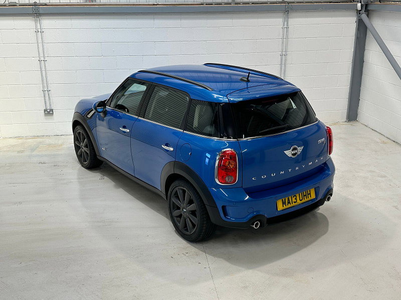 MINI Countryman 2.0L Cooper SD ALL4 Auto SUV 5dr Diesel Automatic Euro 5 (141 bhp)