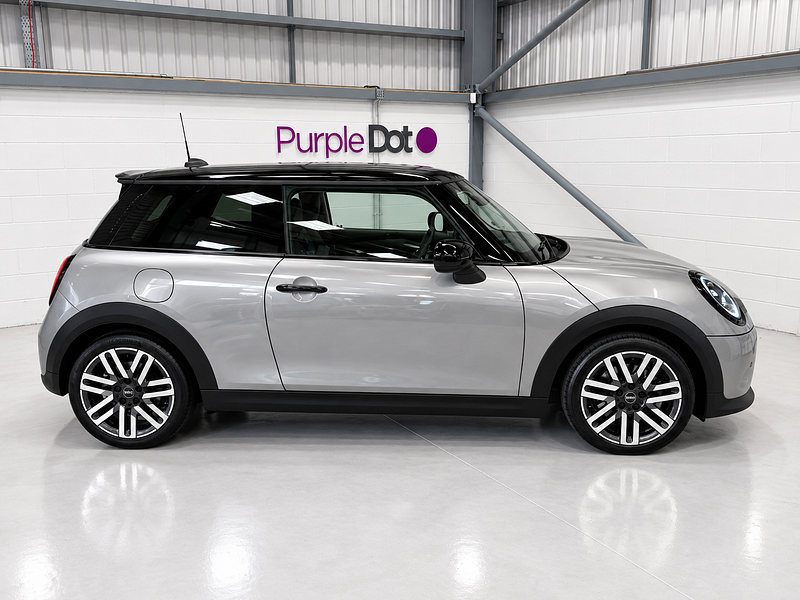 MINI Cooper 2.0S Classic Hatchback 3dr Petrol Steptronic Euro 6 (s/s) (204 ps)
