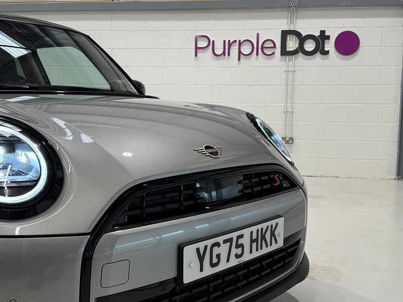 MINI Cooper 2.0S Classic Hatchback 3dr Petrol Steptronic Euro 6 (s/s) (204 ps)
