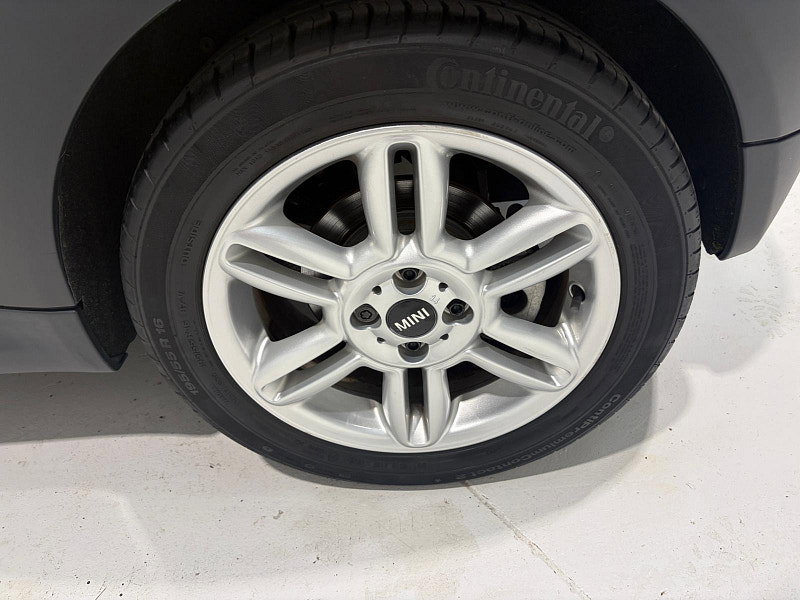 MINI Hatch 1.6 Cooper Hatchback 3dr Petrol Steptronic Euro 5 (122 ps)
