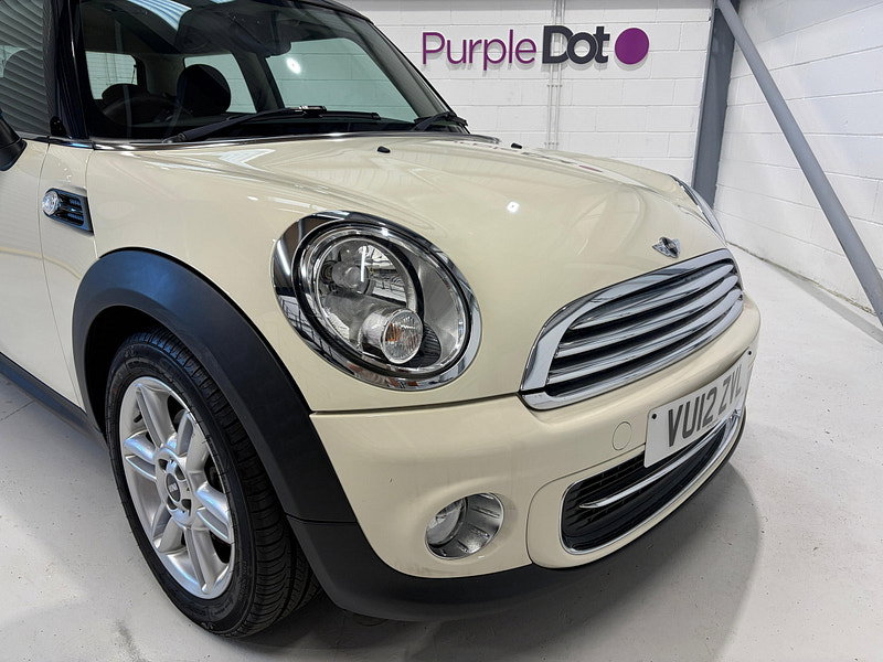 MINI Hatch 1.6 Cooper Hatchback 3dr Petrol Steptronic Euro 5 (122 ps)