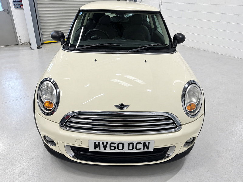 MINI Hatch 1.6 One Hatchback 3dr Petrol Steptronic Euro 5 (98 ps)