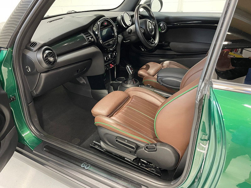 MINI Hatch 2.0L 60 Years Edition Auto Hatchback 3dr Petrol Automatic Euro 6 (189 bhp)