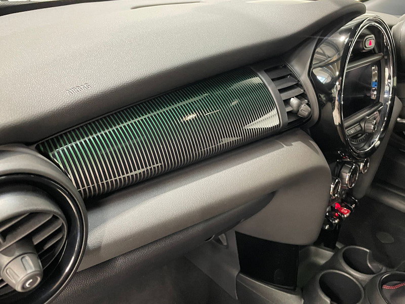 MINI Hatch 2.0L 60 Years Edition Auto Hatchback 3dr Petrol Automatic Euro 6 (189 bhp)