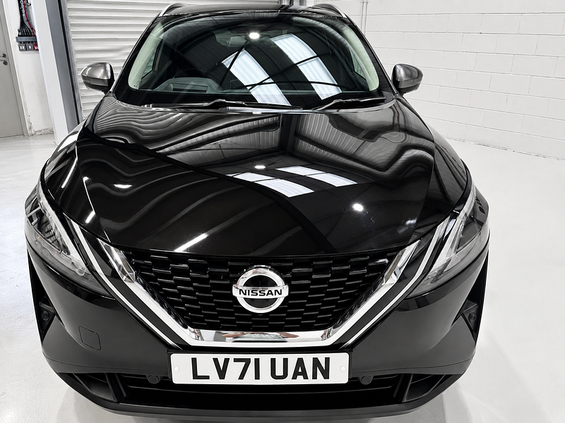 Nissan Qashqai 1.3L Premiere Edition DiG-T MHEV CVT SUV 5dr Hybrid Automatic Euro 6 (156 bhp)