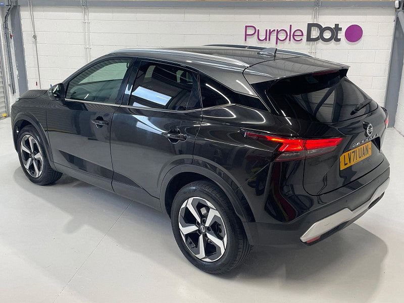 Nissan Qashqai 1.3L Premiere Edition DiG-T MHEV CVT SUV 5dr Hybrid Automatic Euro 6 (156 bhp)