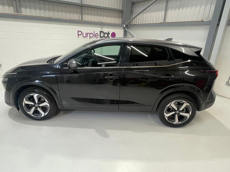 Nissan Qashqai 1.3L Premiere Edition DiG-T MHEV CVT SUV 5dr Hybrid Automatic Euro 6 (156 bhp)