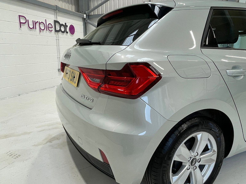 Audi A1 1.0 TFSI 25 Technik Sportback 5dr Petrol Manual Euro 6 (s/s) (95 ps)