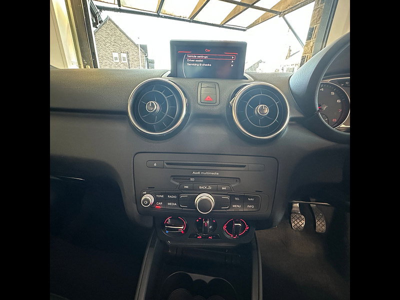 Audi A1 1.4L SPORTBACK TFSI S LINE Hatchback 5dr Petrol Manual Euro 5 (122 bhp)