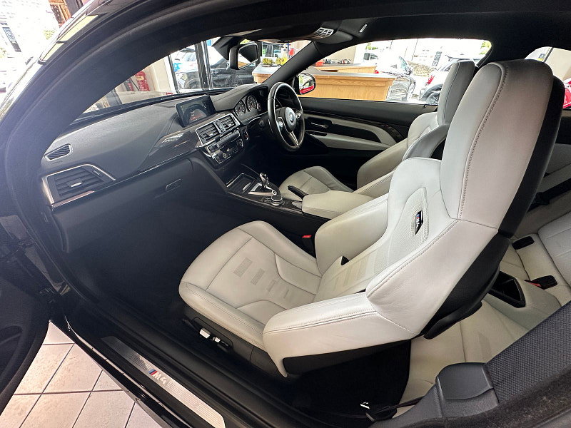 BMW 4 Series 3.0L M4 COMPETITION Coupe 2dr Petrol Semi Automatic Euro 6 (444 bhp)